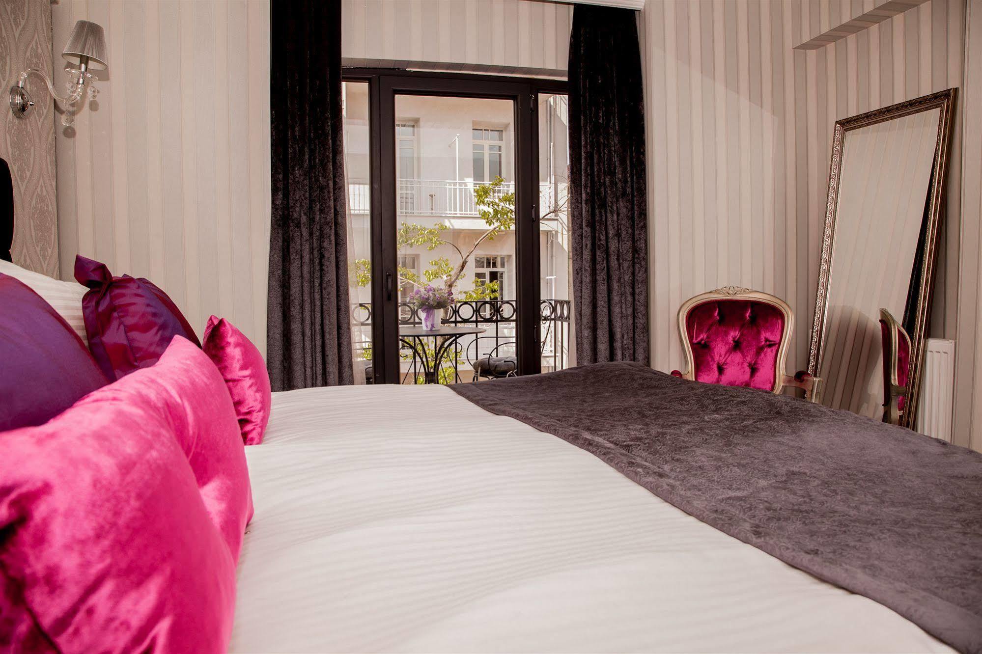 Lucis Pera Hotel Istanbul Bagian luar foto